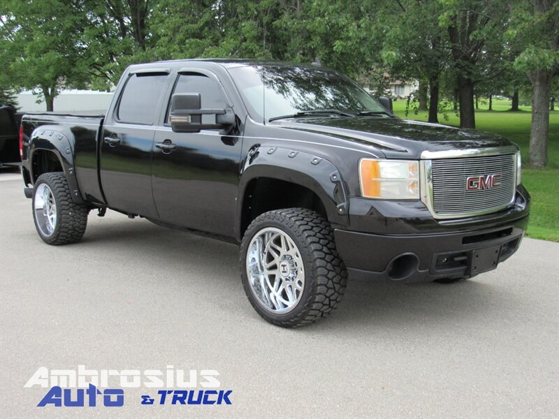 2008 GMC Sierra 2500 SLE1 - Photo 1 - Appleton, WI 54915