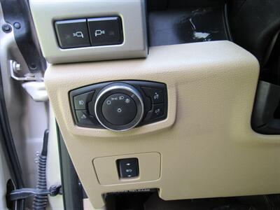 2017 Ford F-250 Super Duty Lariat   - Photo 24 - Appleton, WI 54915