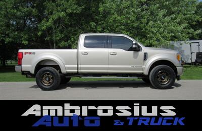 2017 Ford F-250 Super Duty Lariat   - Photo 2 - Appleton, WI 54915