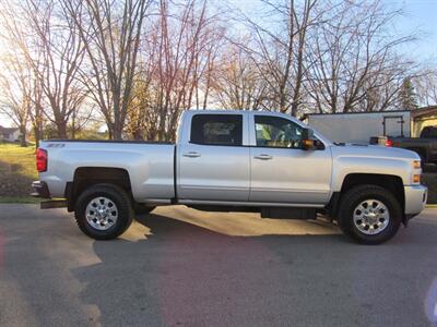 2016 Chevrolet Silverado 2500 LT   - Photo 7 - Appleton, WI 54915