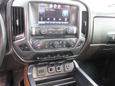 2015 Chevrolet Silverado 1500 LTZ   - Photo 18 - Appleton, WI 54915