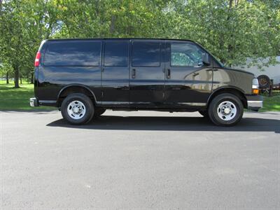 2015 Chevrolet Express LT 2500   - Photo 3 - Appleton, WI 54915