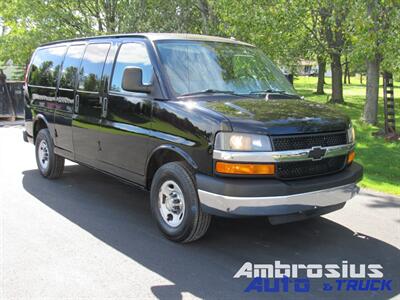 2015 Chevrolet Express LT 2500   - Photo 1 - Appleton, WI 54915