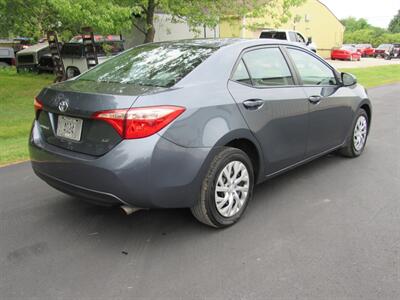 2018 Toyota Corolla LE   - Photo 5 - Appleton, WI 54915