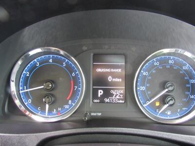 2018 Toyota Corolla LE   - Photo 14 - Appleton, WI 54915