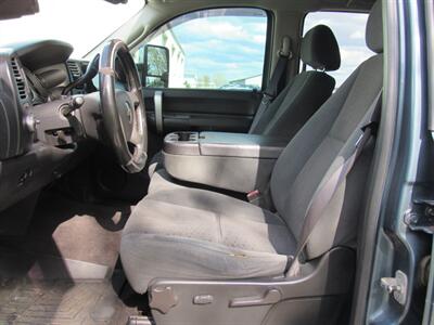 2007 Chevrolet Silverado 2500 LT1 LT1 4dr Crew Cab   - Photo 8 - Appleton, WI 54915