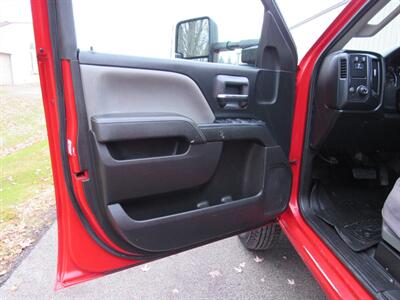 2015 Chevrolet Silverado 3500 Work Truck   - Photo 18 - Appleton, WI 54915