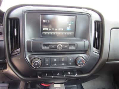 2018 GMC Sierra 2500   - Photo 14 - Appleton, WI 54915