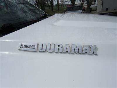 2018 GMC Sierra 2500   - Photo 6 - Appleton, WI 54915