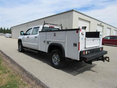 2018 GMC Sierra 2500   - Photo 9 - Appleton, WI 54915