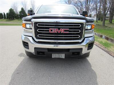 2018 GMC Sierra 2500   - Photo 4 - Appleton, WI 54915