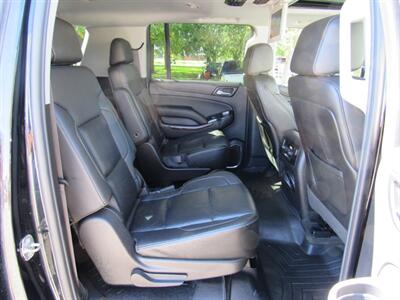 2015 GMC Yukon XL SLT   - Photo 16 - Appleton, WI 54915