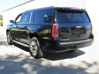 2015 GMC Yukon XL SLT   - Photo 7 - Appleton, WI 54915