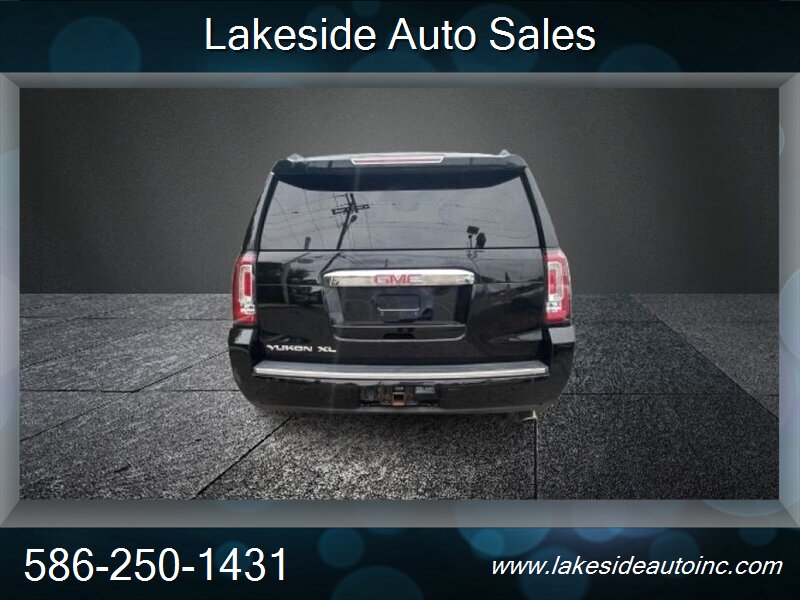 2018 GMC Yukon XL Denali   - Photo 8 - Clinton Township, MI 48036