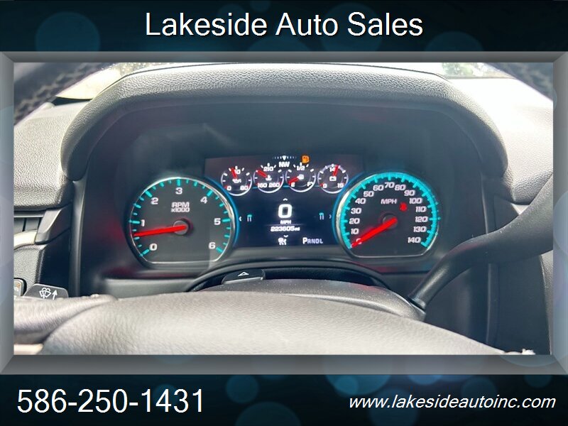 2018 GMC Yukon XL Denali   - Photo 10 - Clinton Township, MI 48036