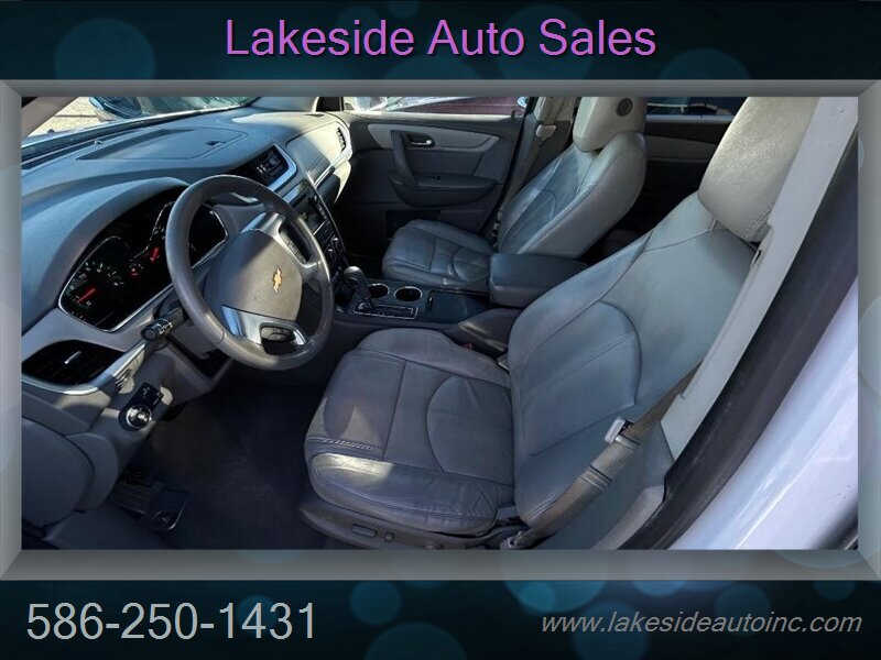 2016 Chevrolet Traverse LTZ - Photo 12 - Clinton Township, MI 48036