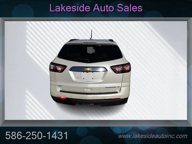 2016 Chevrolet Traverse LT   - Photo 6 - Clinton Township, MI 48036