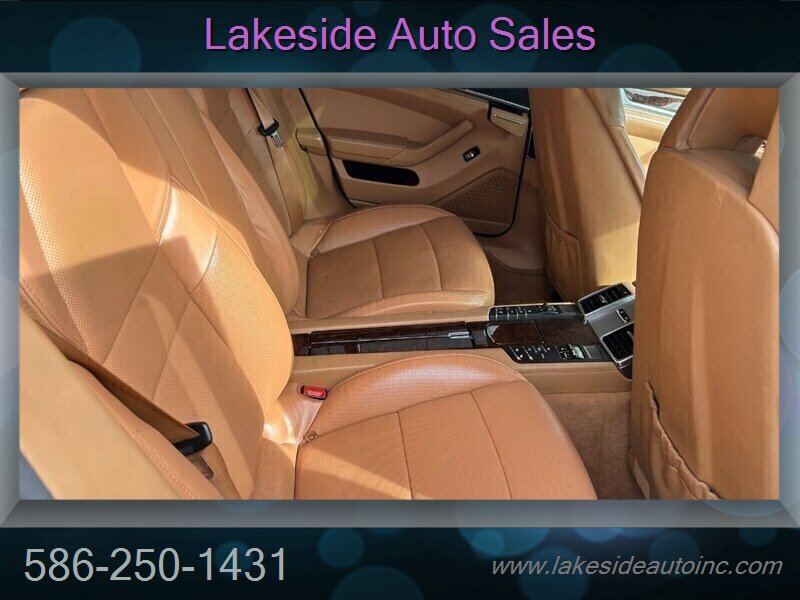 2010 Porsche Panamera Turbo   - Photo 16 - Clinton Township, MI 48036