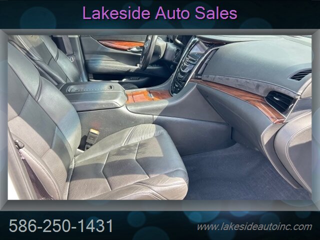 2016 Cadillac Escalade Luxury Collection - Photo 15 - Clinton Township, MI 48036
