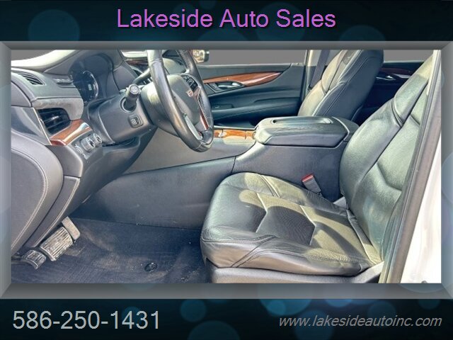 2016 Cadillac Escalade Luxury Collection - Photo 10 - Clinton Township, MI 48036