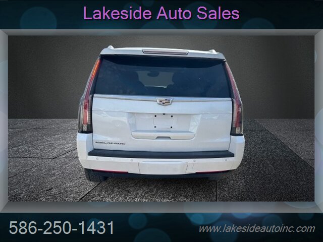 2016 Cadillac Escalade Luxury Collection - Photo 8 - Clinton Township, MI 48036