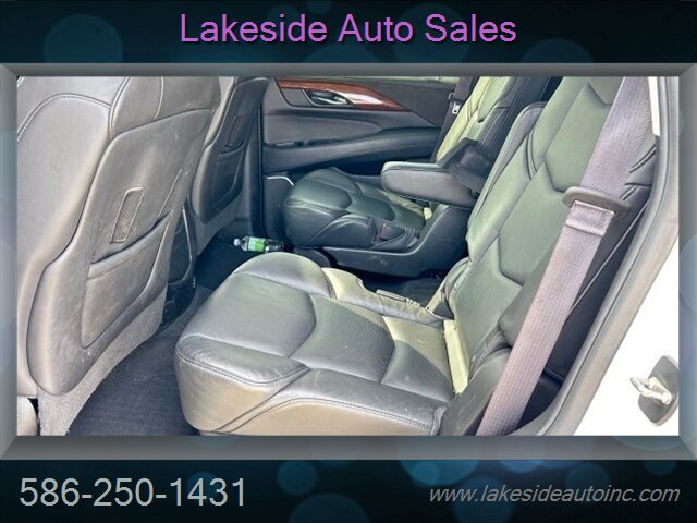 2016 Cadillac Escalade Luxury Collection - Photo 12 - Clinton Township, MI 48036