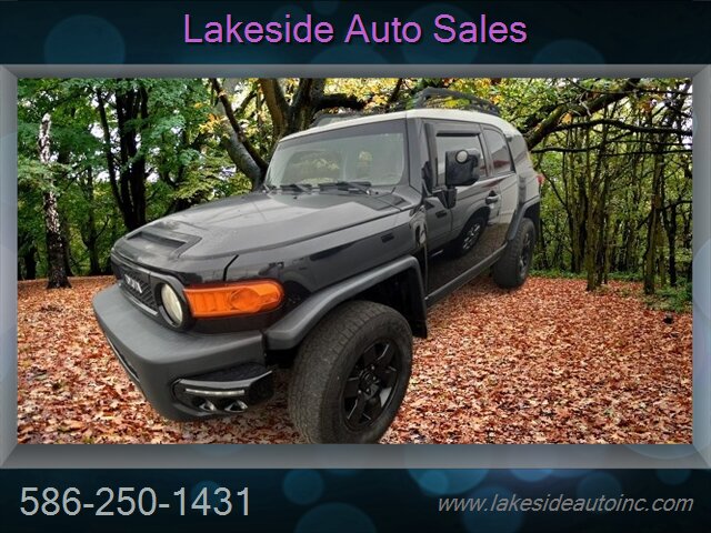 2007 Toyota FJ Cruiser 4dr SUV - Photo 1 - Clinton Township, MI 48036