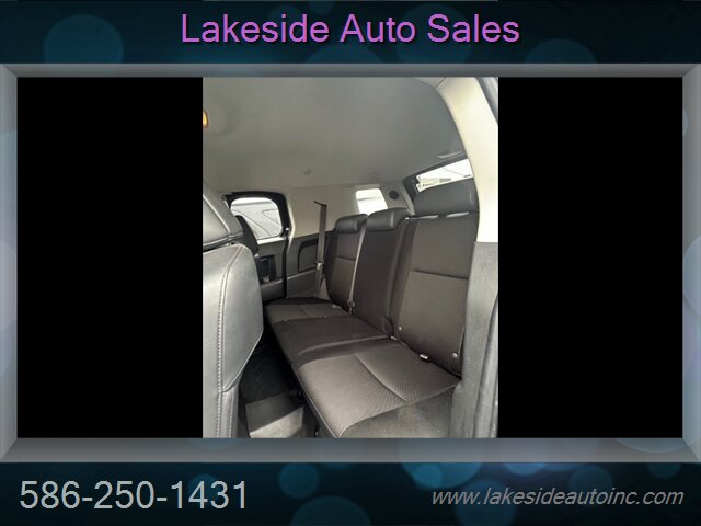 2007 Toyota FJ Cruiser 4dr SUV - Photo 13 - Clinton Township, MI 48036