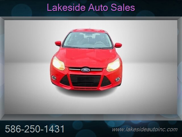 2012 Ford Focus SE - Photo 2 - Clinton Township, MI 48036