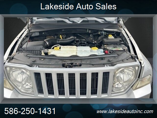 2010 Jeep Liberty Sport - Photo 14 - Clinton Township, MI 48036