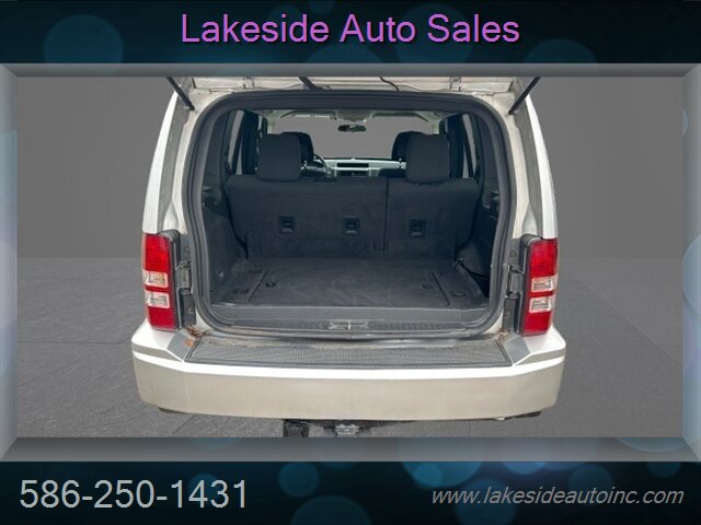 2010 Jeep Liberty Sport   - Photo 13 - Clinton Township, MI 48036