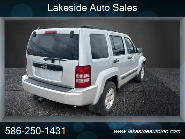 2010 Jeep Liberty Sport - Photo 7 - Clinton Township, MI 48036