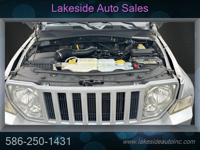2010 Jeep Liberty Sport   - Photo 14 - Clinton Township, MI 48036