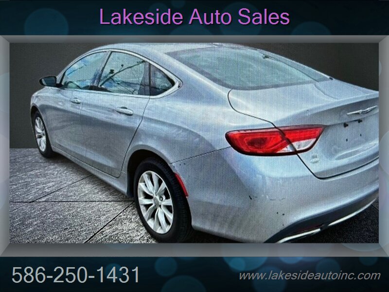 2015 Chrysler 200 C - Photo 4 - Clinton Township, MI 48036