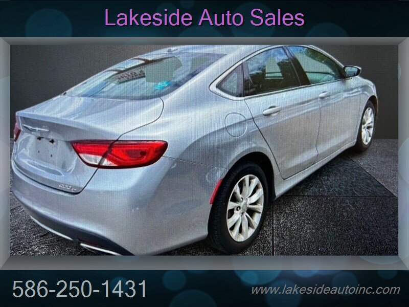 2015 Chrysler 200 C - Photo 5 - Clinton Township, MI 48036