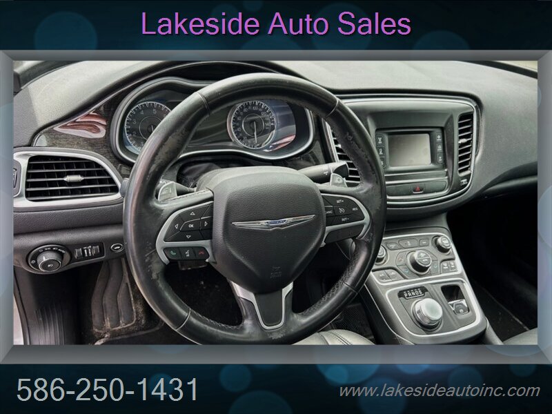 2015 Chrysler 200 C - Photo 10 - Clinton Township, MI 48036