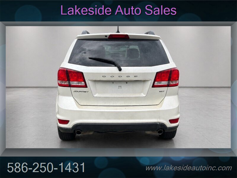 2013 Dodge Journey SXT - Photo 7 - Clinton Township, MI 48036