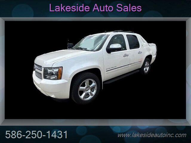2011 Chevrolet Avalanche LTZ - Photo 3 - Clinton Township, MI 48036
