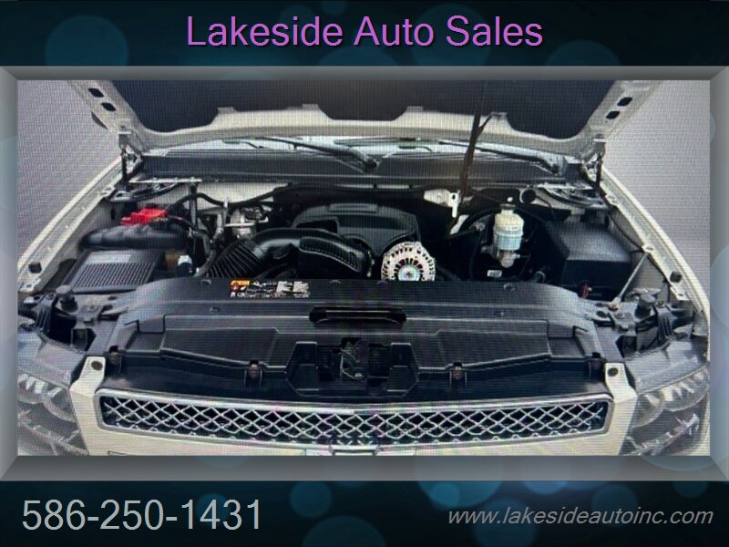 2011 Chevrolet Avalanche LTZ - Photo 12 - Clinton Township, MI 48036