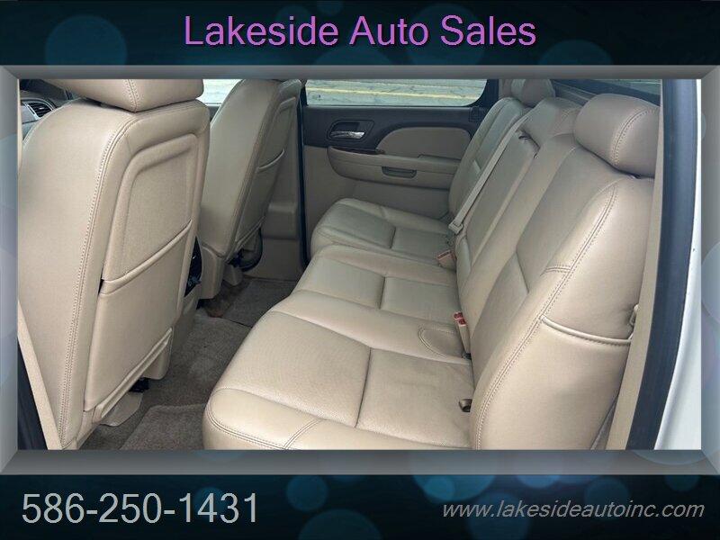 2011 Chevrolet Avalanche LTZ - Photo 10 - Clinton Township, MI 48036