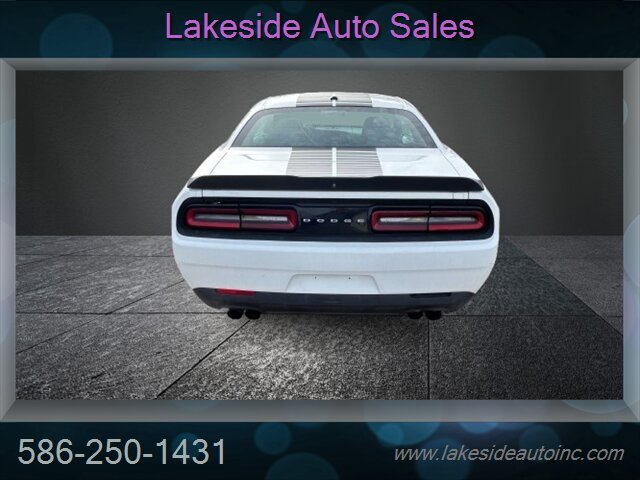 2016 Dodge Challenger R/T   - Photo 8 - Clinton Township, MI 48036