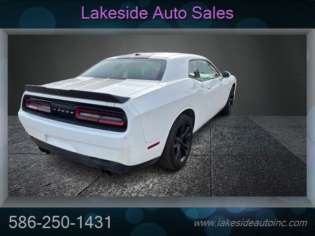 2016 Dodge Challenger R/T   - Photo 7 - Clinton Township, MI 48036