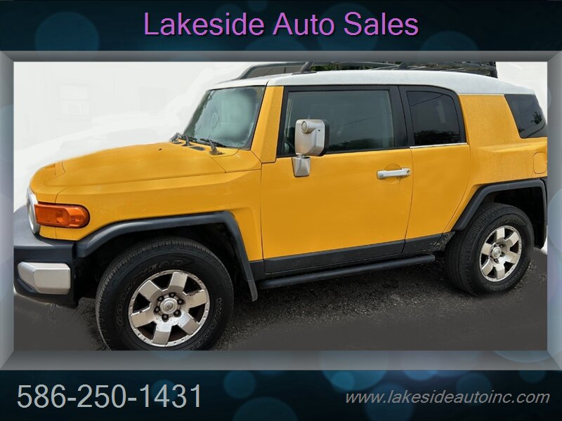 2007 Toyota FJ Cruiser 4dr SUV   - Photo 5 - Clinton Township, MI 48036