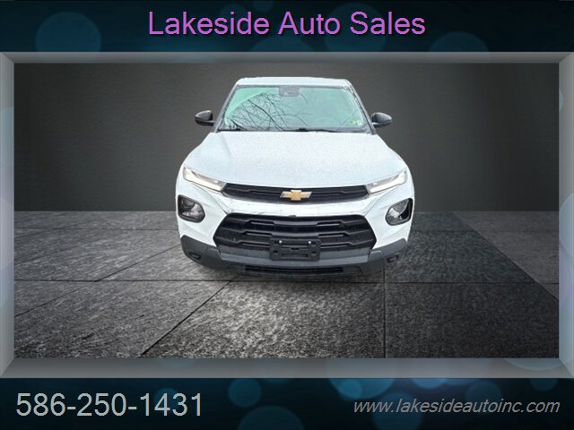 2021 Chevrolet Trailblazer LS   - Photo 2 - Clinton Township, MI 48036