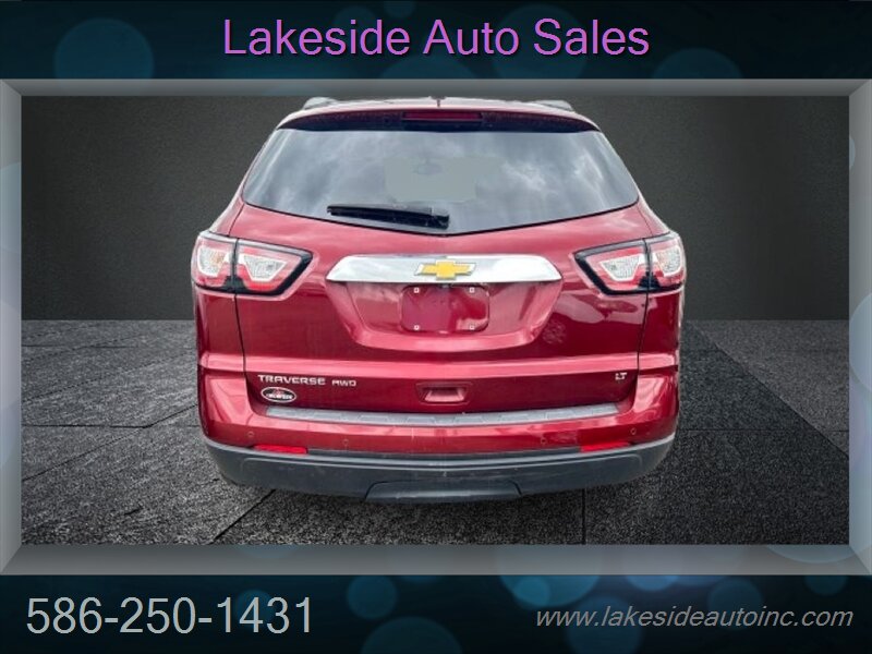 2017 Chevrolet Traverse LT 3rd Row, Low Miles 85K - Photo 5 - Clinton Township, MI 48036