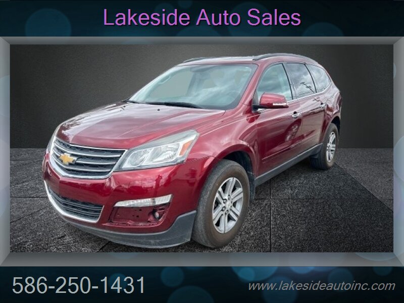2017 Chevrolet Traverse LT 3rd Row, Low Miles 85K - Photo 3 - Clinton Township, MI 48036
