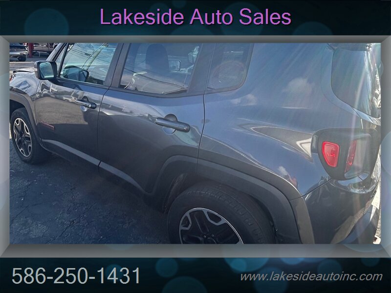 2016 Jeep Renegade Trailhawk   - Photo 5 - Clinton Township, MI 48036