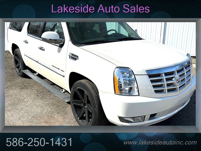 2011 Cadillac Escalade ESV Premium   - Photo 1 - Clinton Township, MI 48036