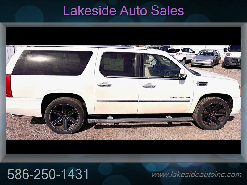 2011 Cadillac Escalade ESV Premium   - Photo 3 - Clinton Township, MI 48036