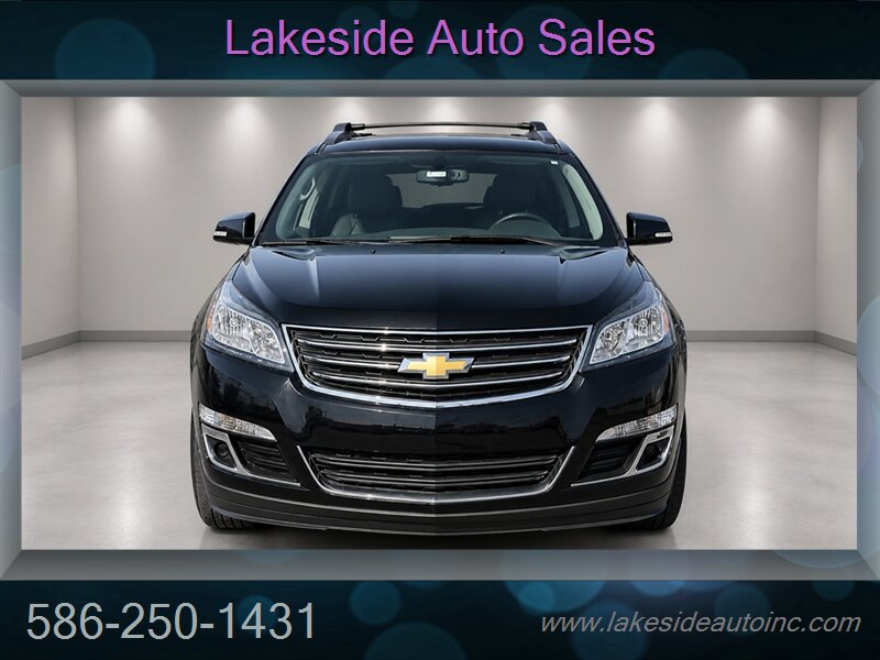 2017 Chevrolet Traverse LT - Photo 3 - Clinton Township, MI 48036